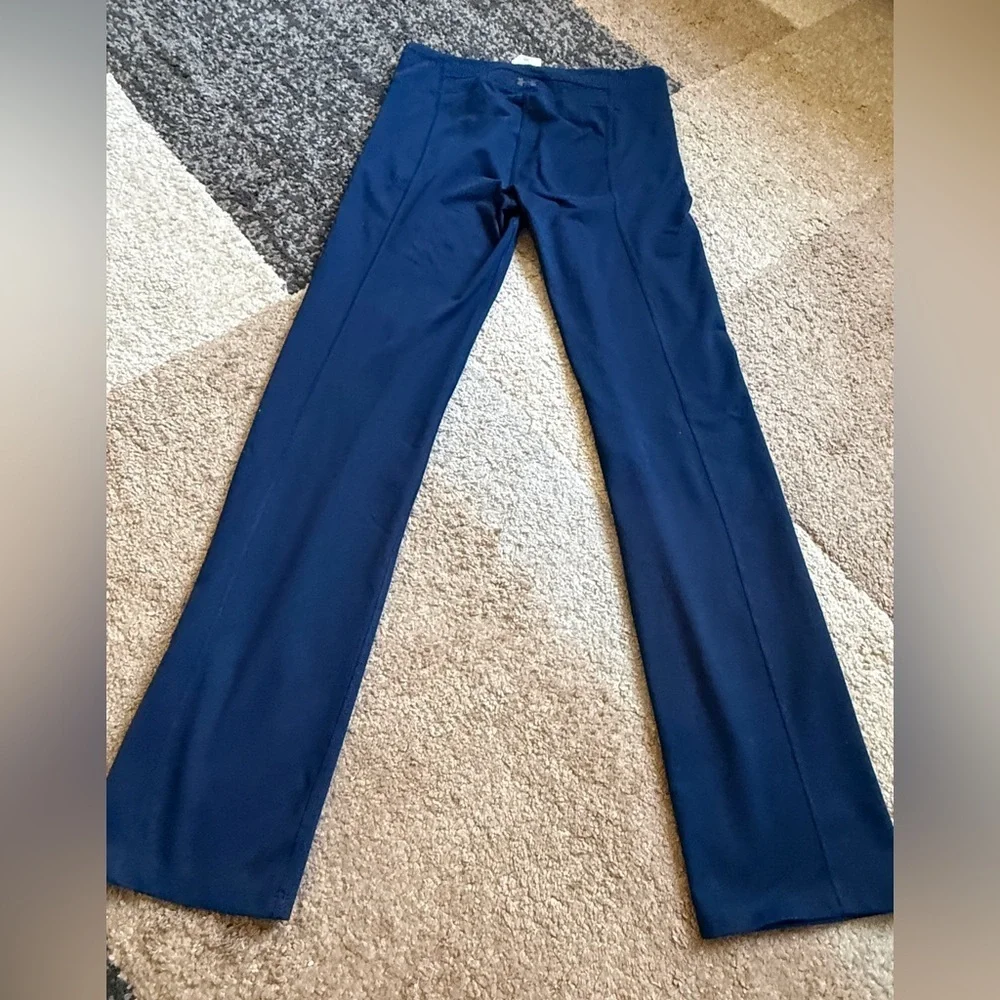 Under Armour Women’s Medium Dark Blue Fitted Pants
